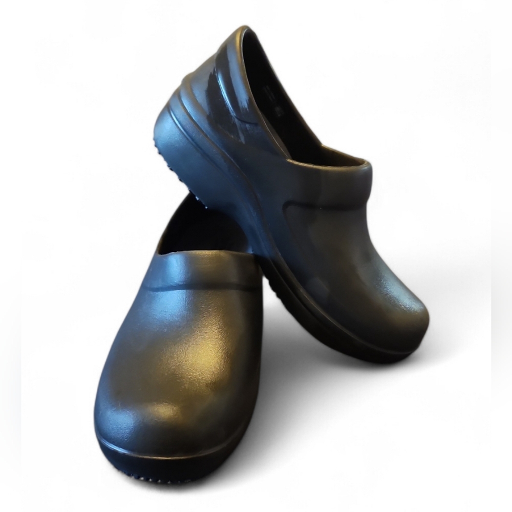 CROCS Women's Neria II Pro Work Clog Relaxed‎ Black Size 6
